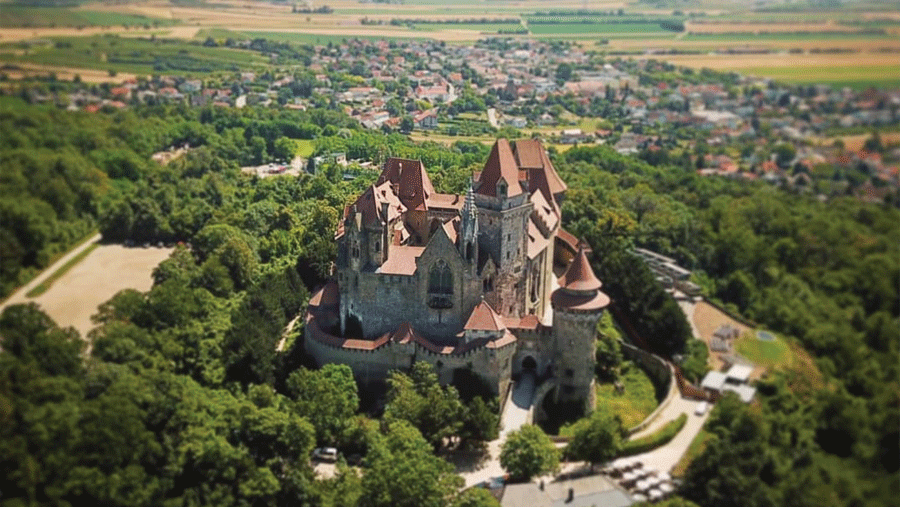 Kreuzenstein castle